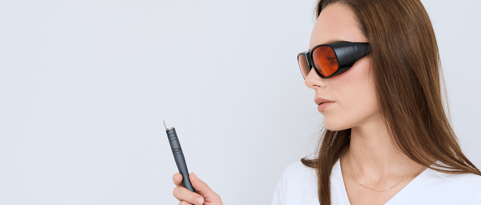 URZĄDZENIA  HI-TECH