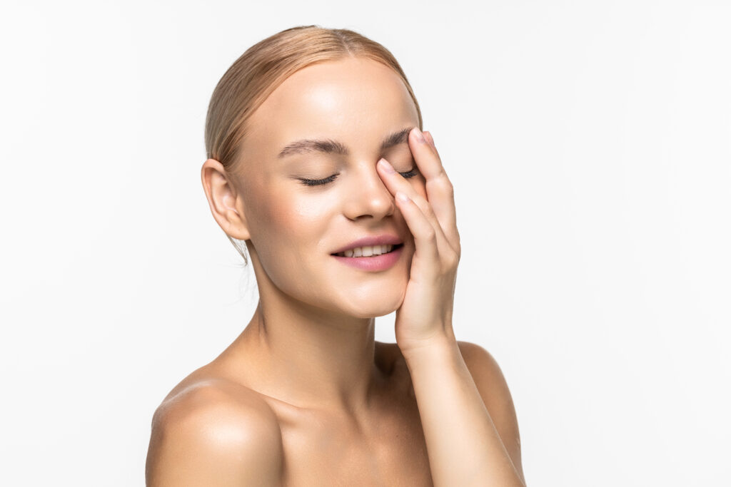 Mezoterapia mikroigłowa pod oczy