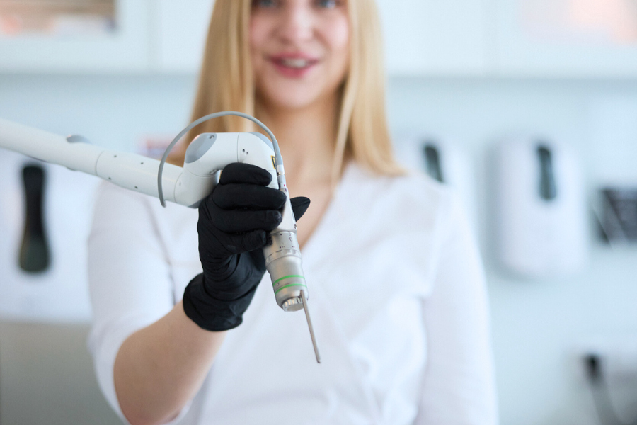 Laserowe usuwanie makijażu permanentnego