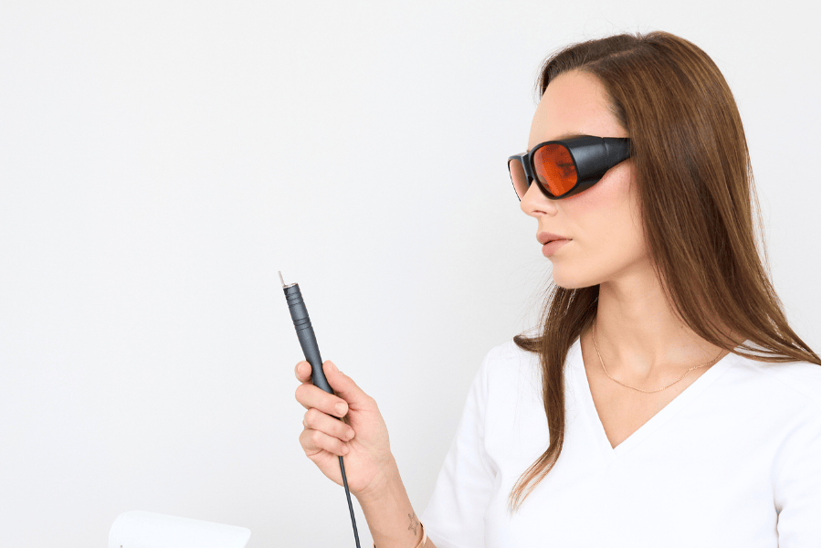 Laserowe usuwanie przebarwień